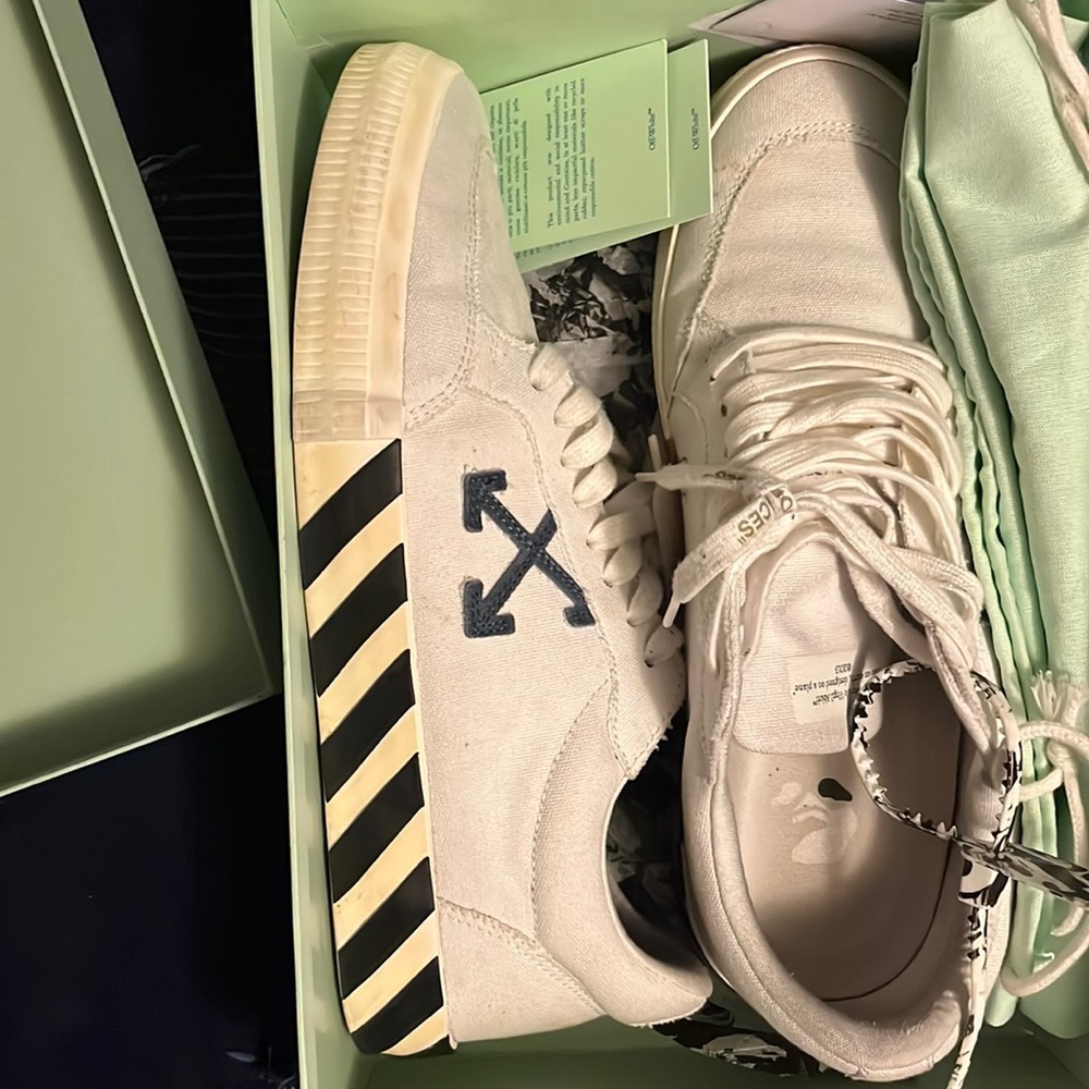 Off white canvas sneakers good condition